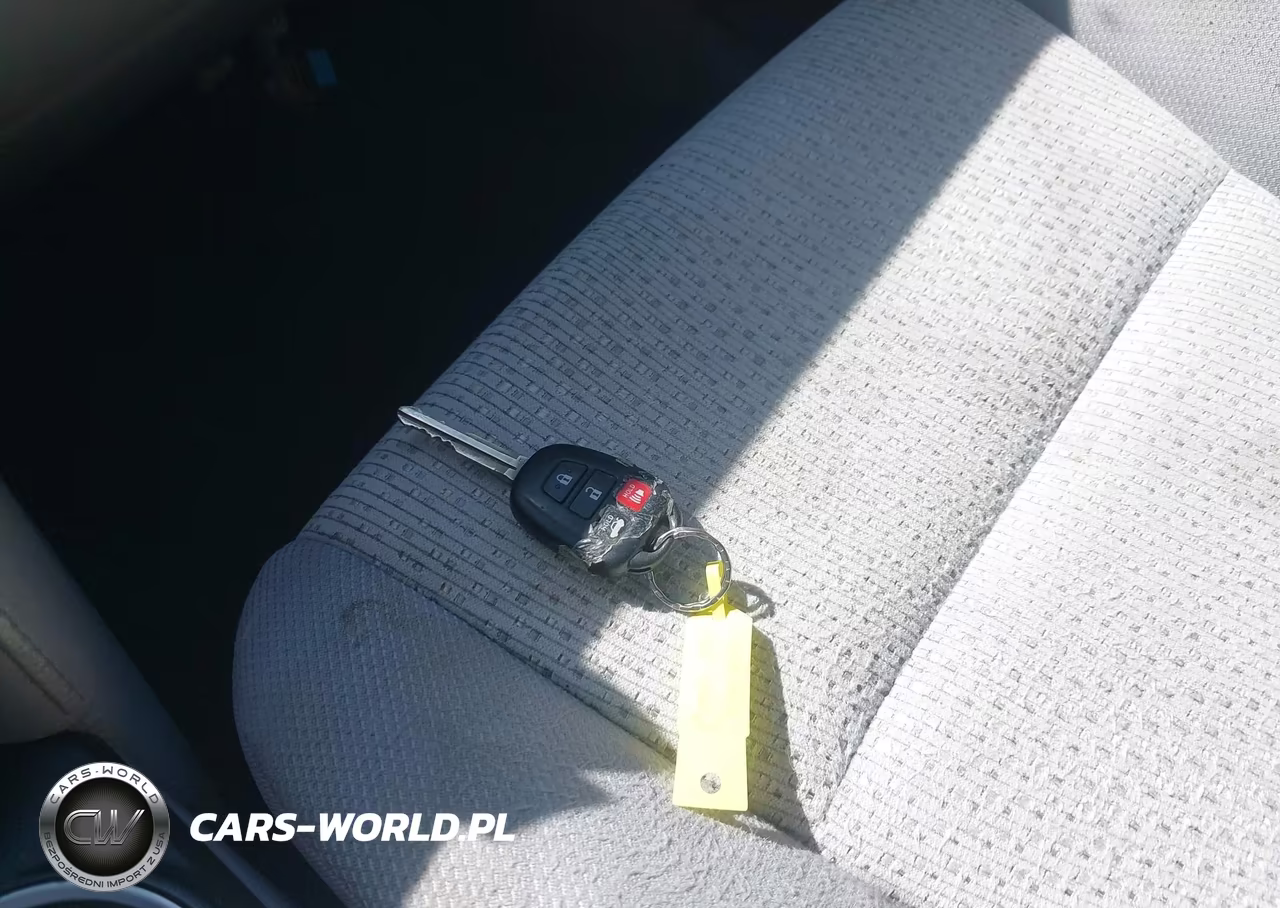 2012 Toyota Camry Le VIN:4T4BF1FK8CR212939 - 11