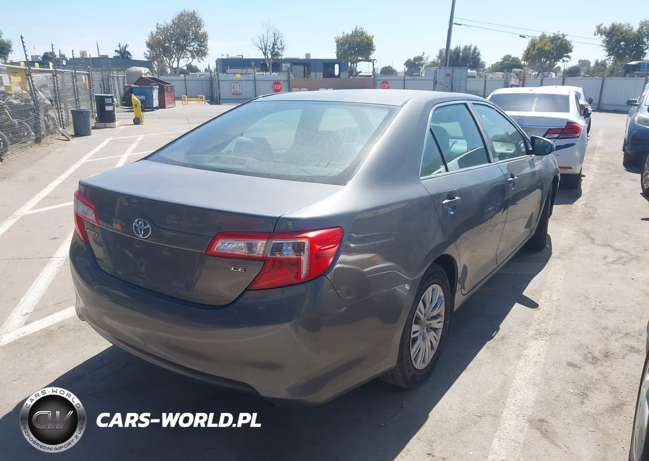 2012 Toyota Camry Le VIN:4T4BF1FK8CR212939 - 4