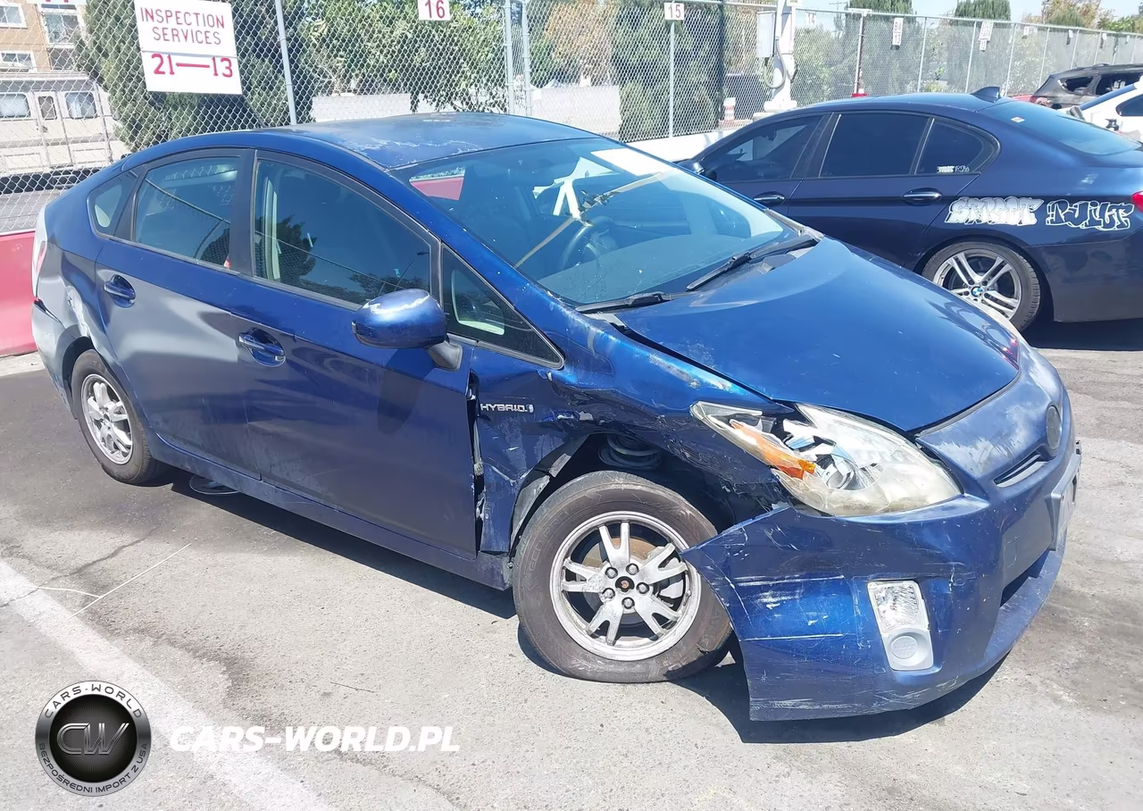 2011 Toyota Prius Two – zdjęcie 1 z 15