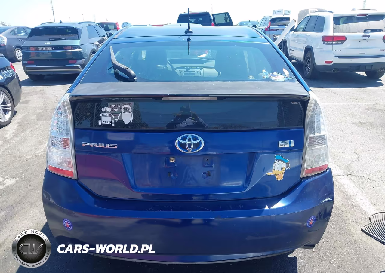 2011 Toyota Prius Two VIN:JTDKN3DU9B0267343 - 15