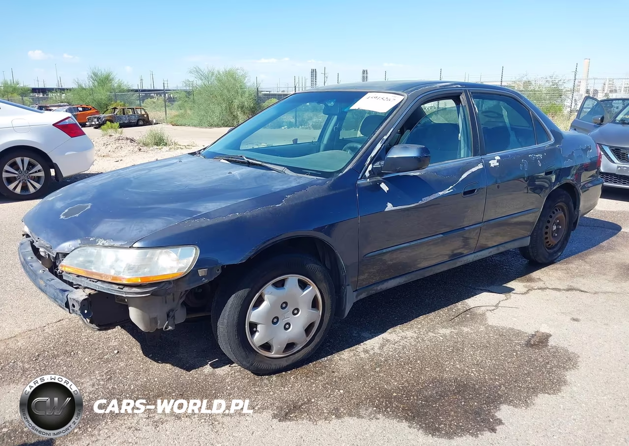 2000 Honda Accord 2.3 Lx VIN:1HGCG5643YA018077 - 2