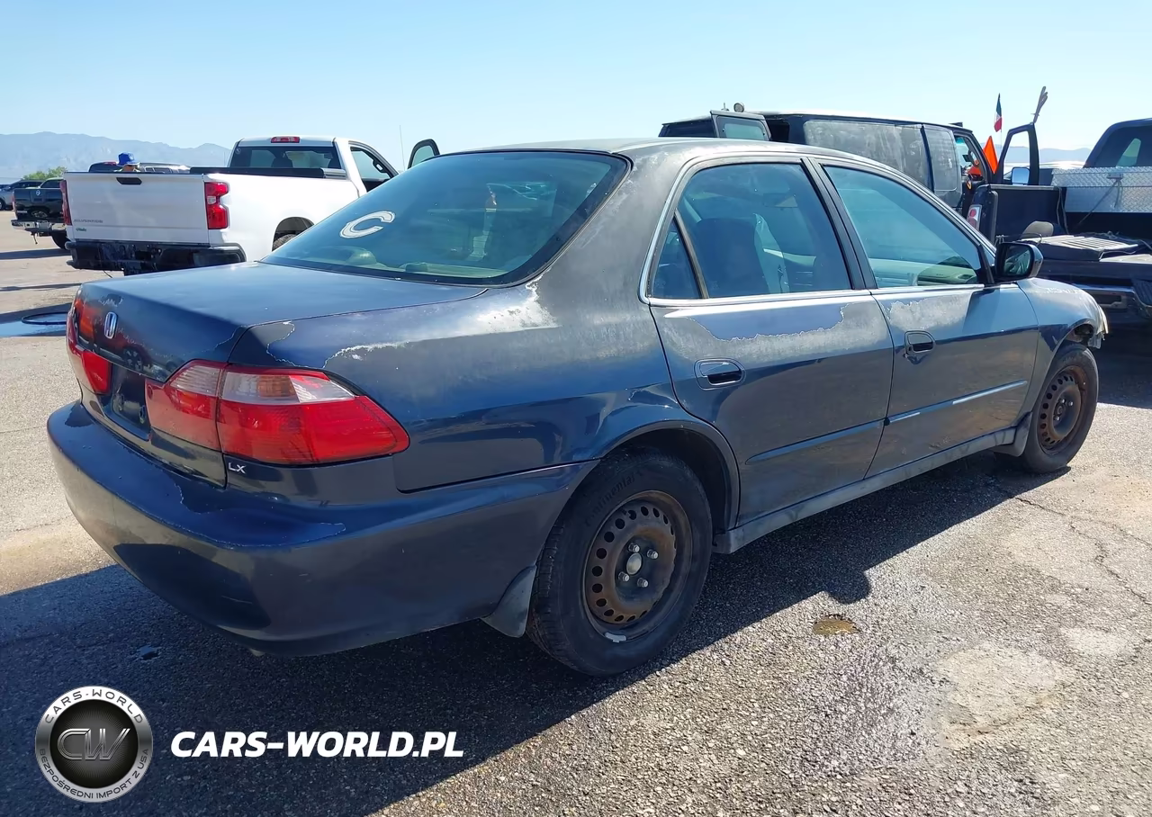 2000 Honda Accord 2.3 Lx VIN:1HGCG5643YA018077 - 4