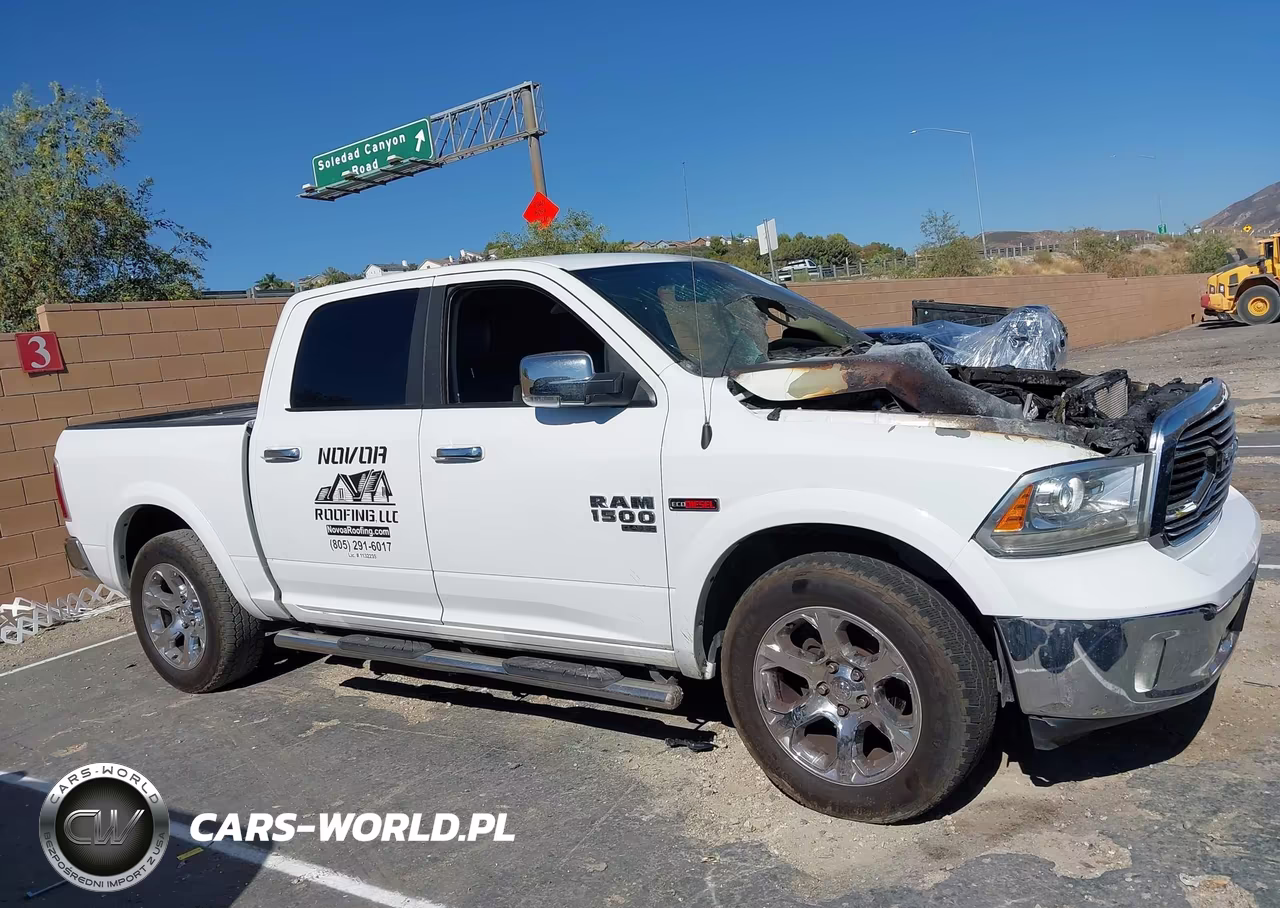 2019 Ram 1500 Classic Laramie 4X2 5'7 Box VIN:1C6RR6NM4KS722727 - 12