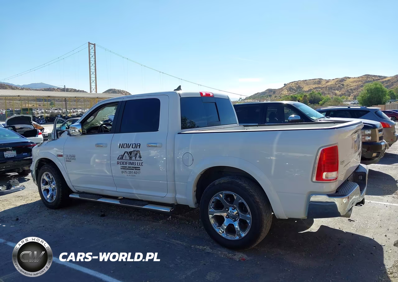 2019 Ram 1500 Classic Laramie 4X2 5'7 Box VIN:1C6RR6NM4KS722727 - 13