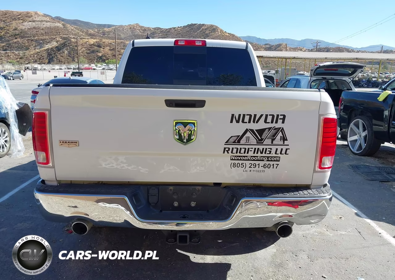 2019 Ram 1500 Classic Laramie 4X2 5'7 Box VIN:1C6RR6NM4KS722727 - 15