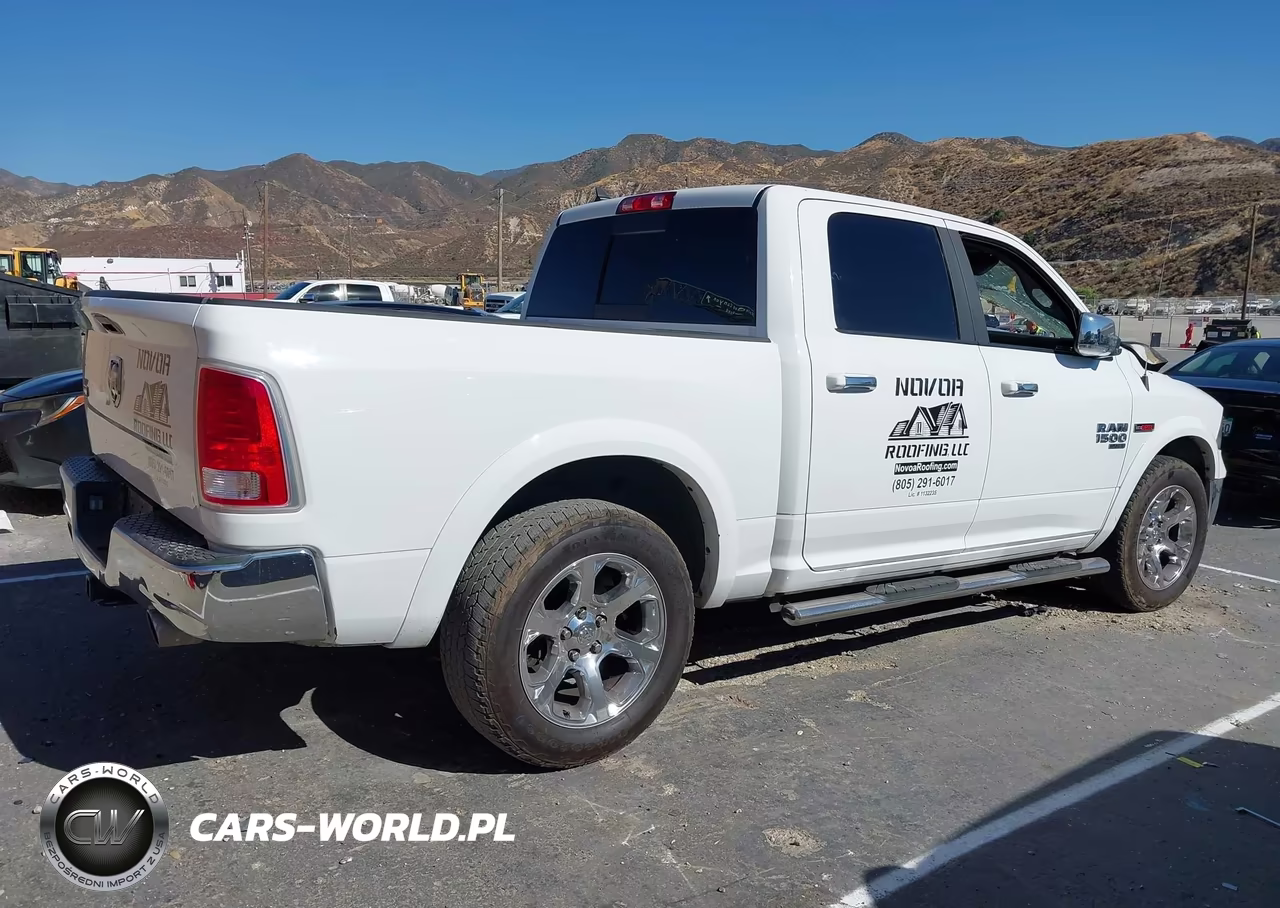 2019 Ram 1500 Classic Laramie 4X2 5'7 Box VIN:1C6RR6NM4KS722727 - 4