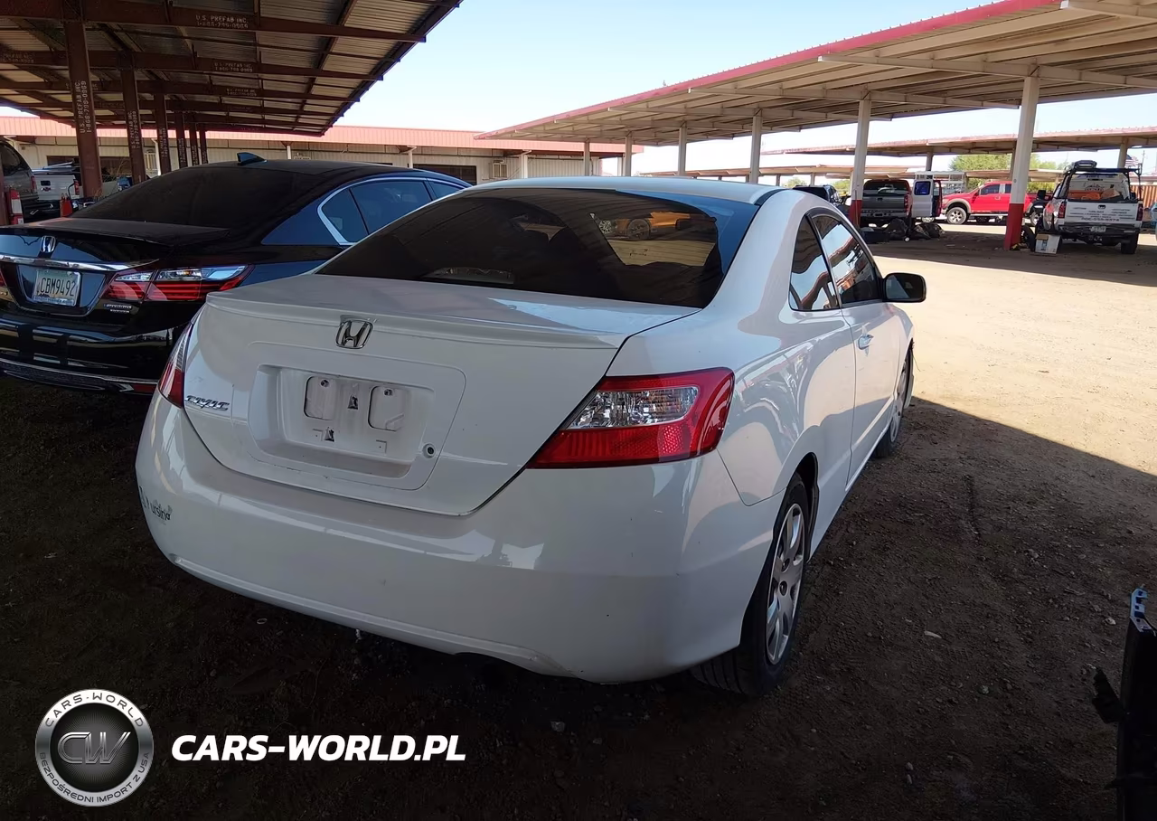 2008 Honda Civic Lx VIN:2HGFG12658H557377 - 4