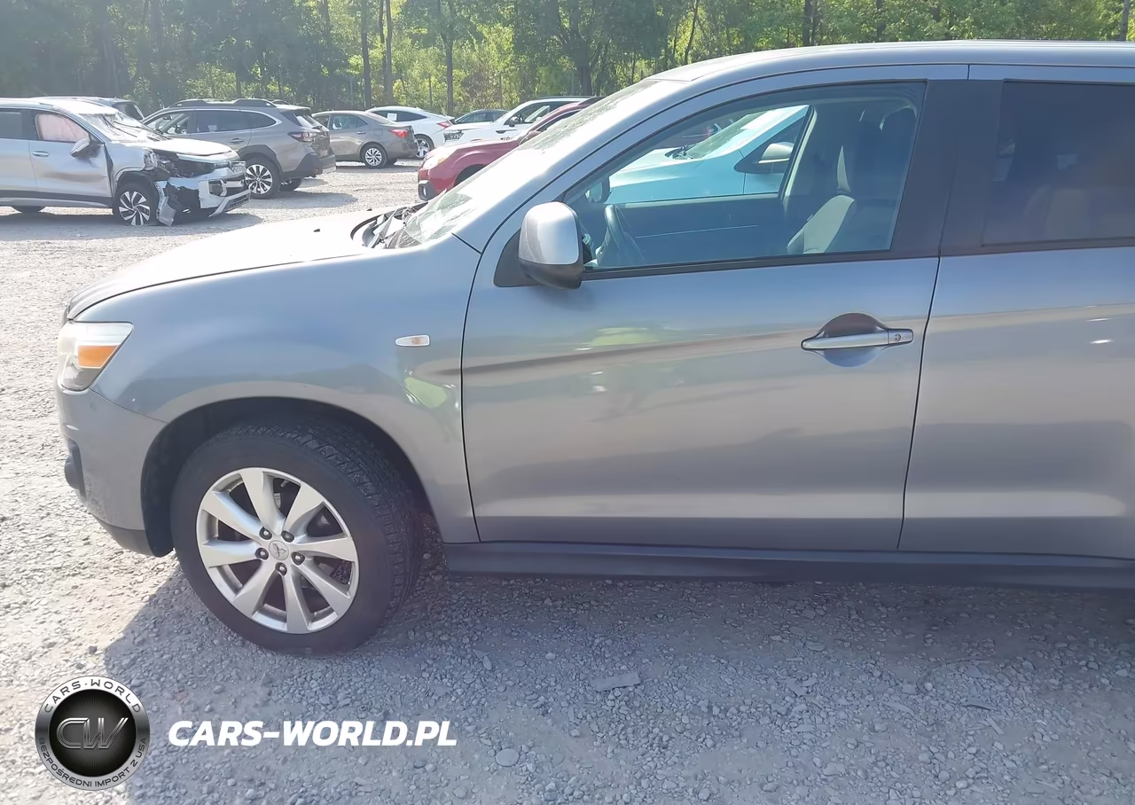2015 Mitsubishi Outlander Sport Es VIN:4A4AR3AWXFE028522 - 6