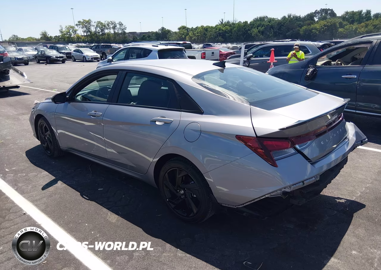 2026 Hyundai Elantra Sel Sport VIN:KMHLM4DG7TU114926 - 3