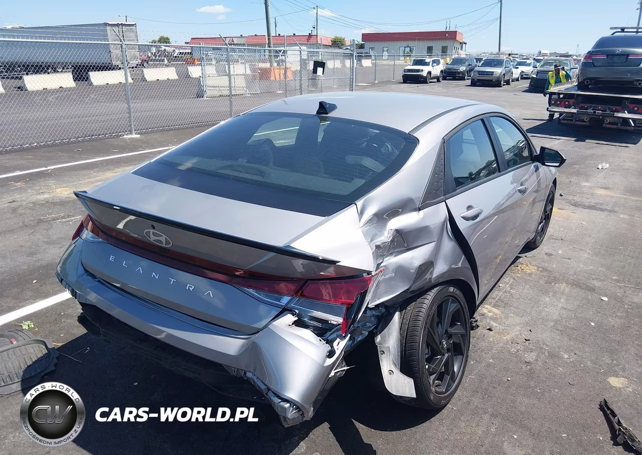 2026 Hyundai Elantra Sel Sport VIN:KMHLM4DG7TU114926 - 4