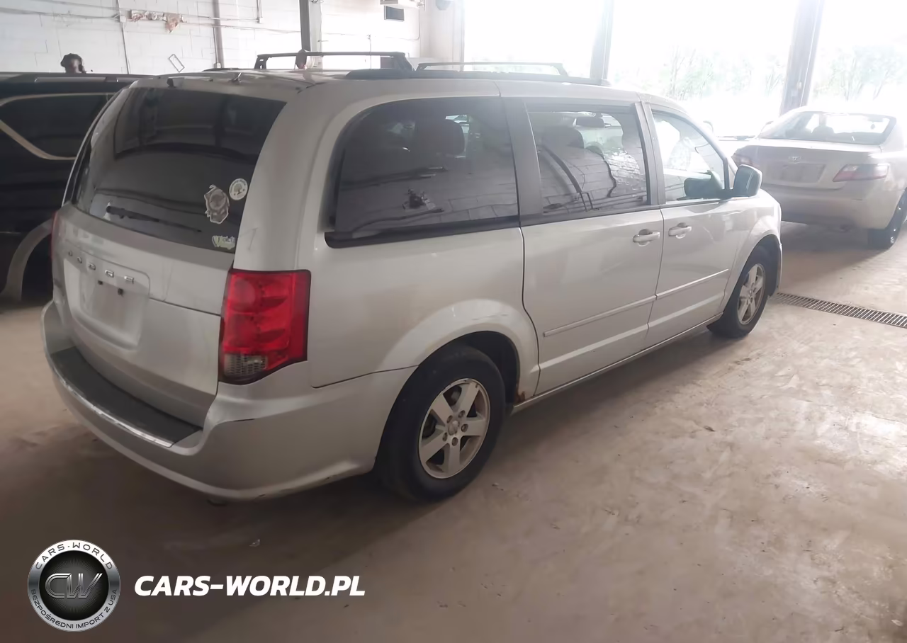 2012 Dodge Grand Caravan Sxt VIN:2C4RDGCG7CR373561 - 4
