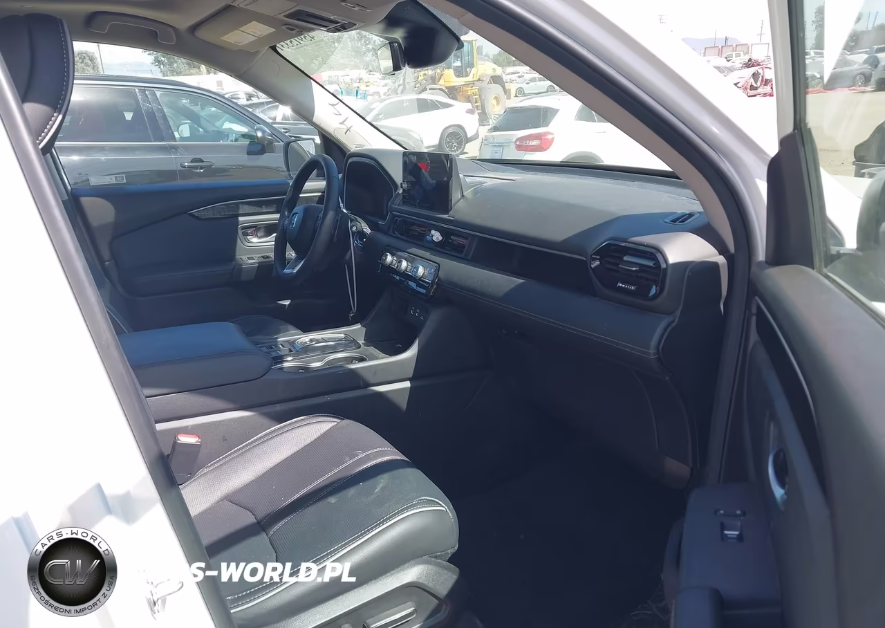 2025 Honda Pilot Elite VIN:5FNYG1H80SB155070 - 5