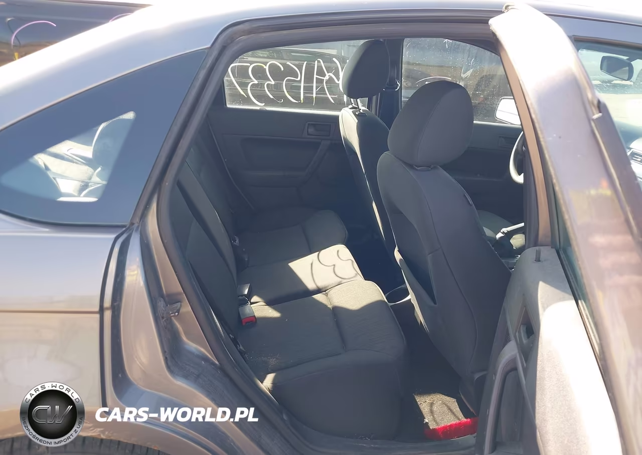 2011 Ford Focus Se VIN:1FAHP3FNXBW103497 - 8