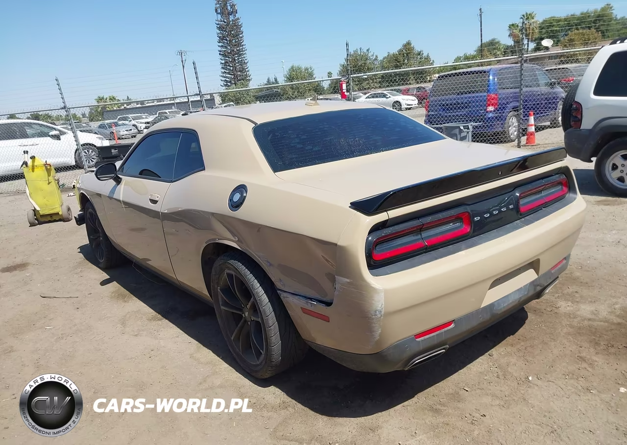 2017 Dodge Challenger Sxt Plus VIN:2C3CDZAG9HH659577 - 3