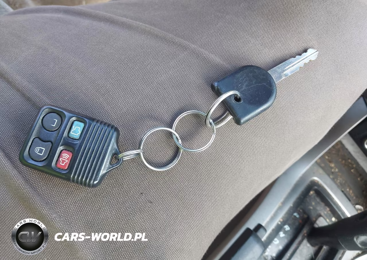 2009 Ford Focus Se VIN:1FAHP35NX9W205703 - 11