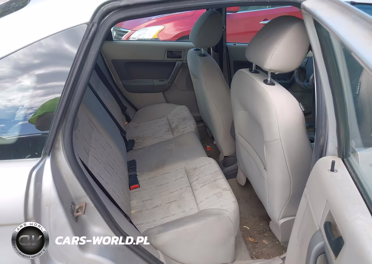 2009 Ford Focus Se VIN:1FAHP35NX9W205703 - 8