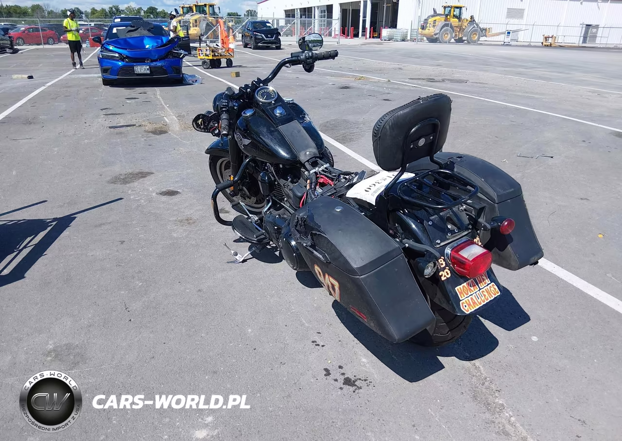 2016 Harley-Davidson Flstfbs VIN:1HD1JT917GC017657 - 3