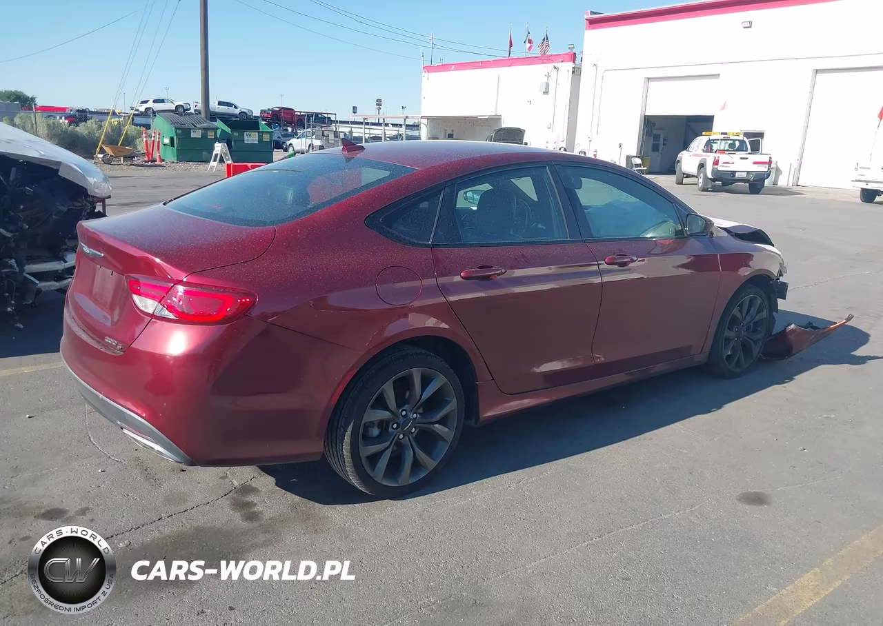 2015 Chrysler 200 S VIN:1C3CCCBG3FN642759 - 4