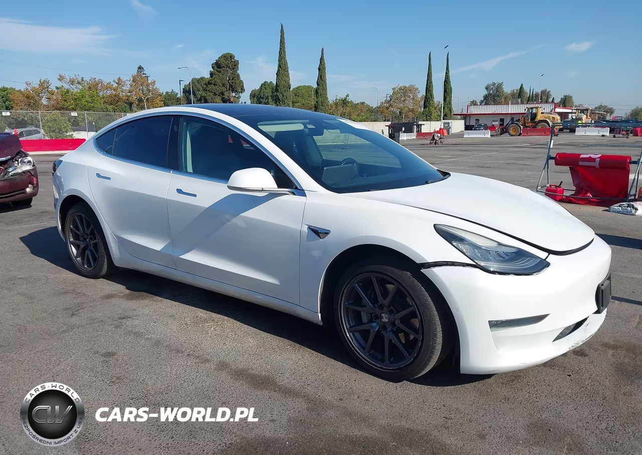 2018 Tesla Model 3 Long Range-Mid Range VIN:5YJ3E1EA0JF057579 - 1