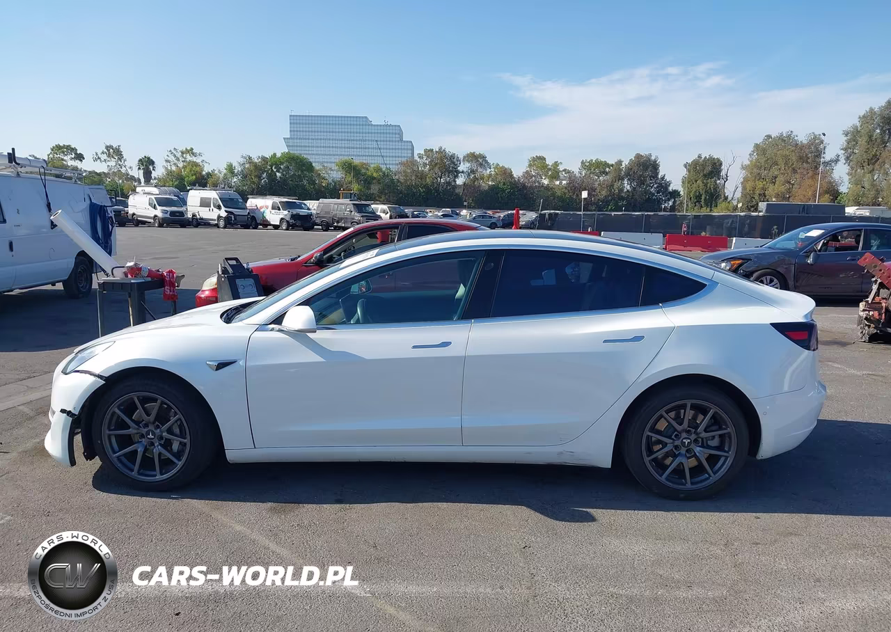 2018 Tesla Model 3 Long Range-Mid Range VIN:5YJ3E1EA0JF057579 - 13