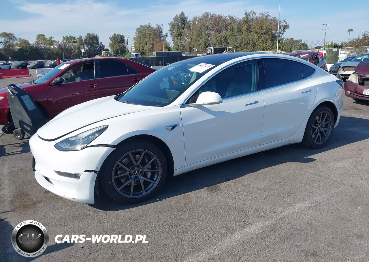 2018 Tesla Model 3 Long Range-Mid Range VIN:5YJ3E1EA0JF057579 - 2