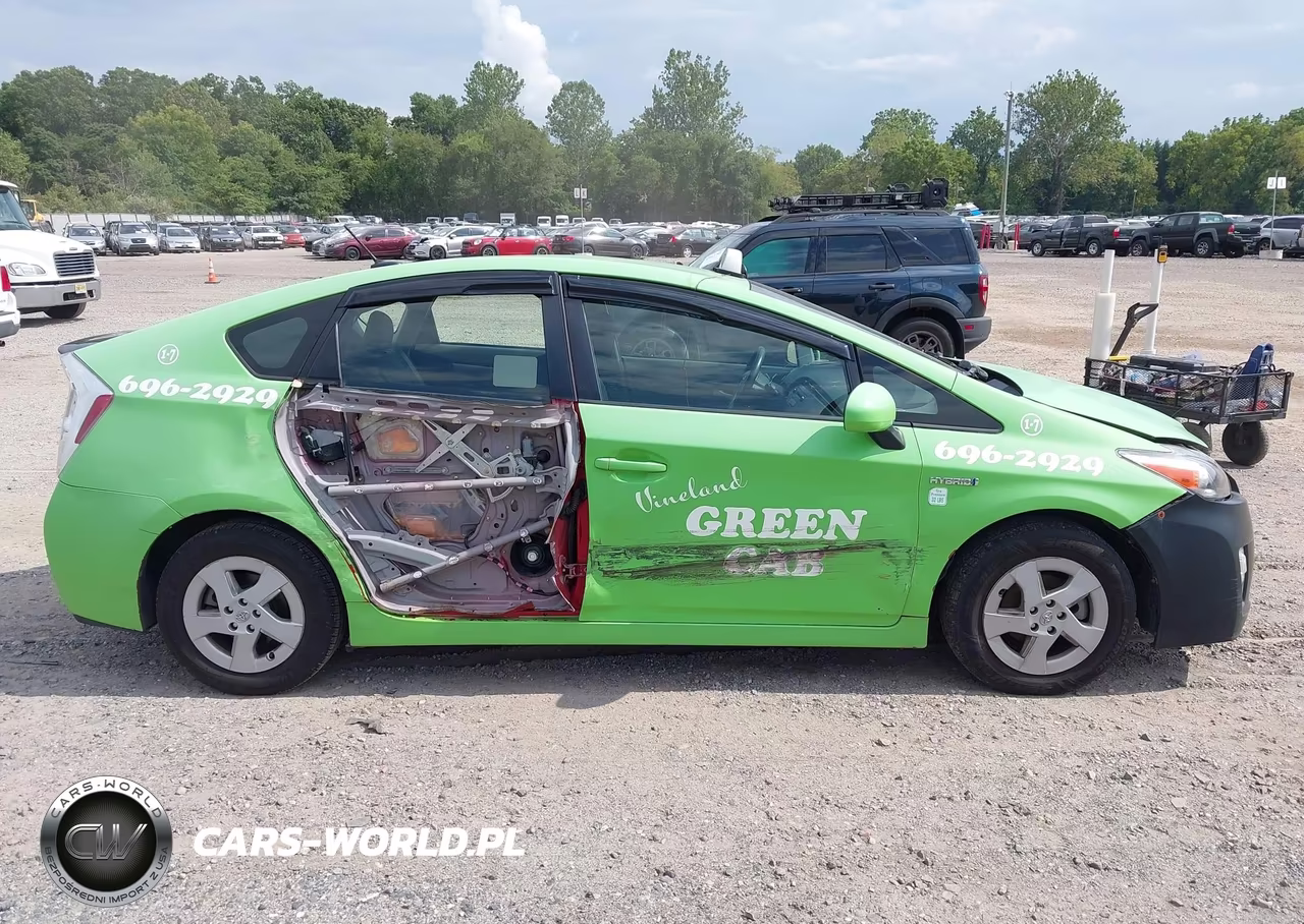 2011 Toyota Prius Two VIN:JTDKN3DU1B1379371 - 13