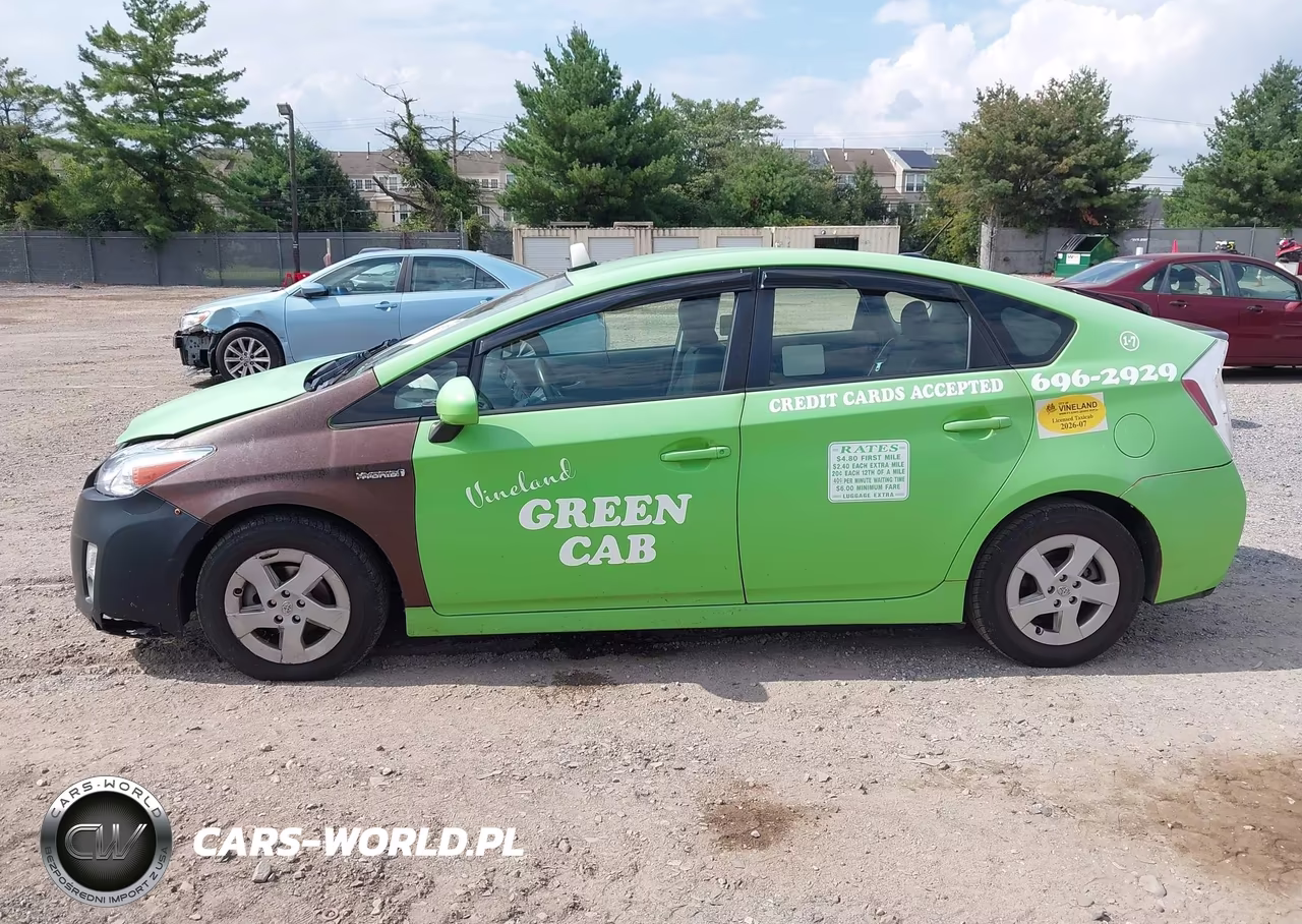 2011 Toyota Prius Two VIN:JTDKN3DU1B1379371 - 14