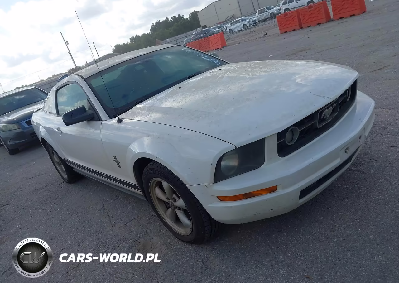 2007 Ford Mustang V6 Deluxe-V6 Premium