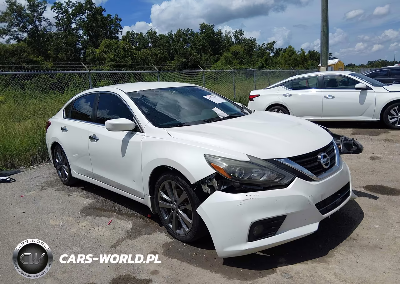 2018 Nissan Altima 2.5 Sr VIN:1N4AL3AP8JC140585 - 1