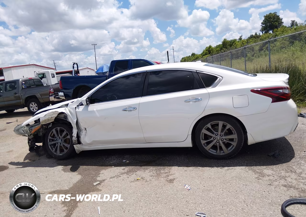 2018 Nissan Altima 2.5 Sr VIN:1N4AL3AP8JC140585 - 13