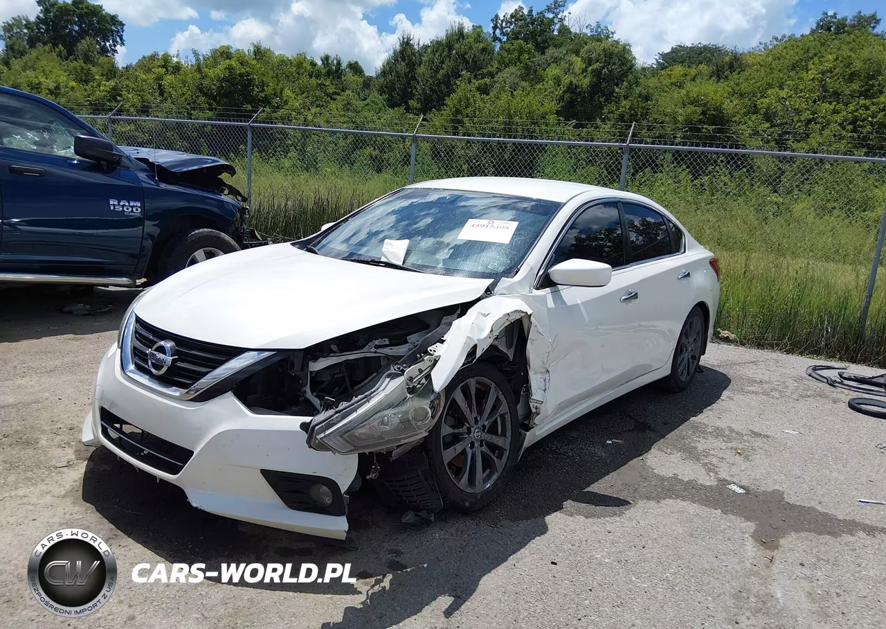 2018 Nissan Altima 2.5 Sr VIN:1N4AL3AP8JC140585 - 2