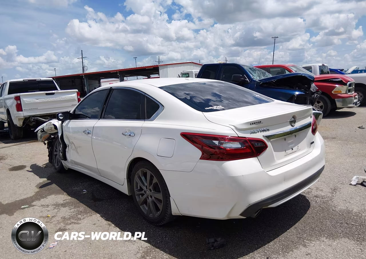 2018 Nissan Altima 2.5 Sr VIN:1N4AL3AP8JC140585 - 3