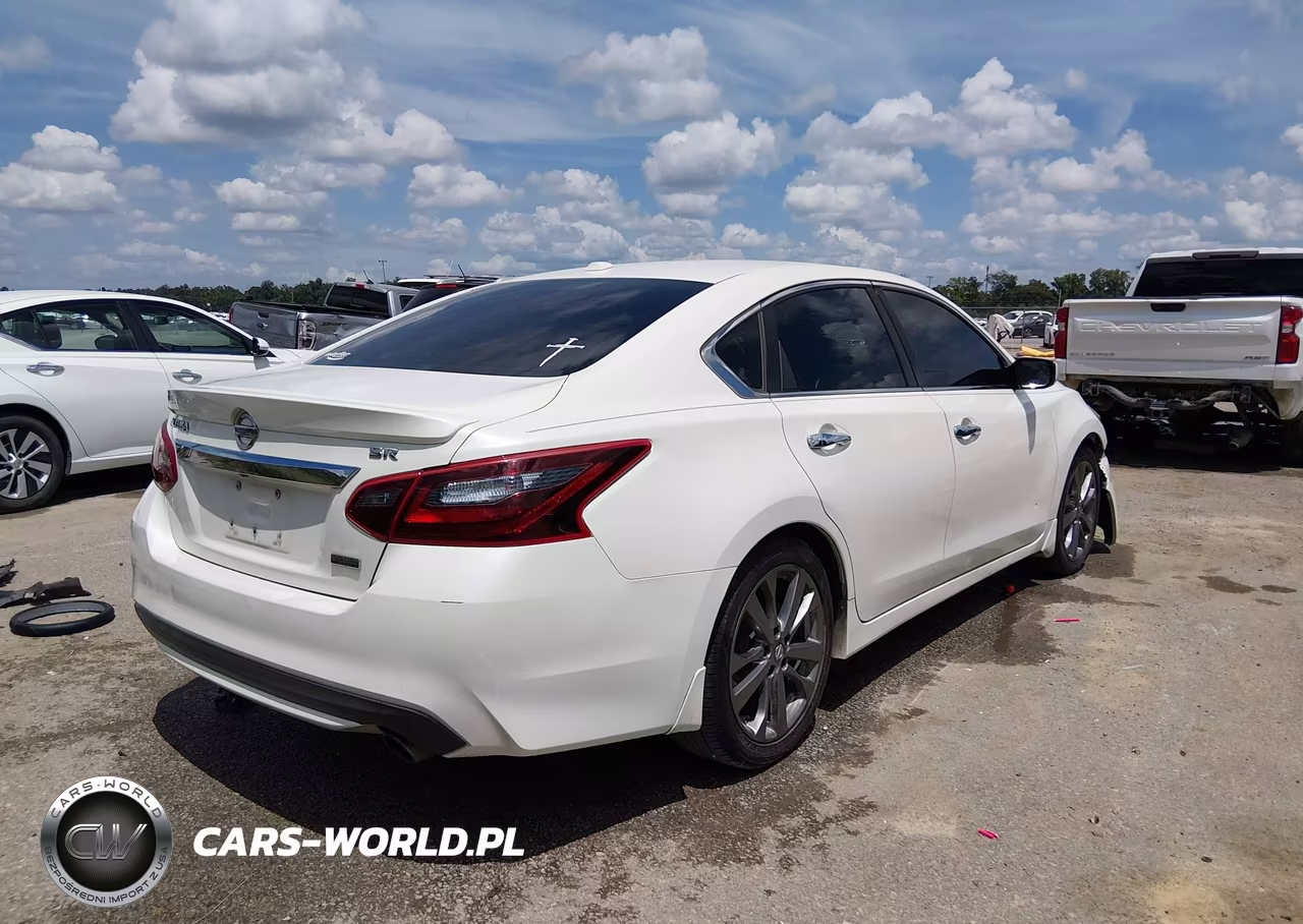 2018 Nissan Altima 2.5 Sr VIN:1N4AL3AP8JC140585 - 4