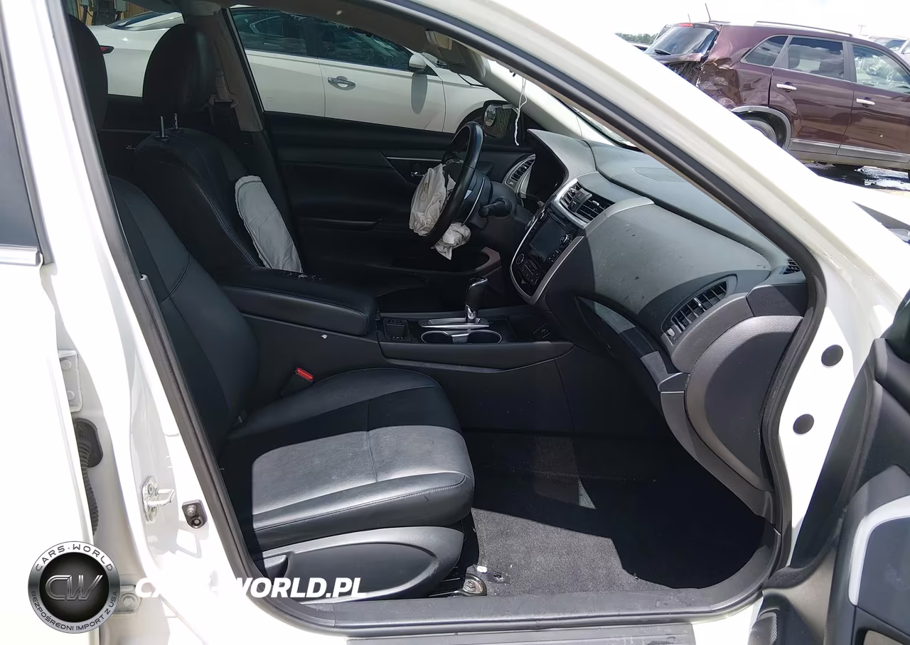 2018 Nissan Altima 2.5 Sr VIN:1N4AL3AP8JC140585 - 5