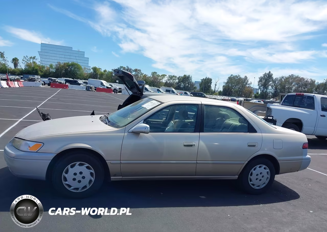 1998 Toyota Camry Le VIN:JT2BG28K7W0215964 - 14