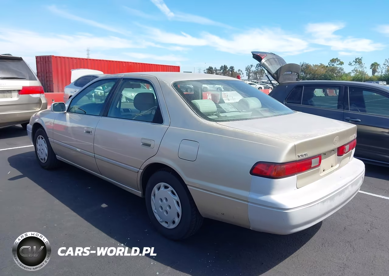 1998 Toyota Camry Le VIN:JT2BG28K7W0215964 - 3
