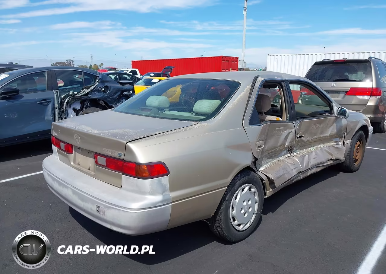 1998 Toyota Camry Le VIN:JT2BG28K7W0215964 - 4