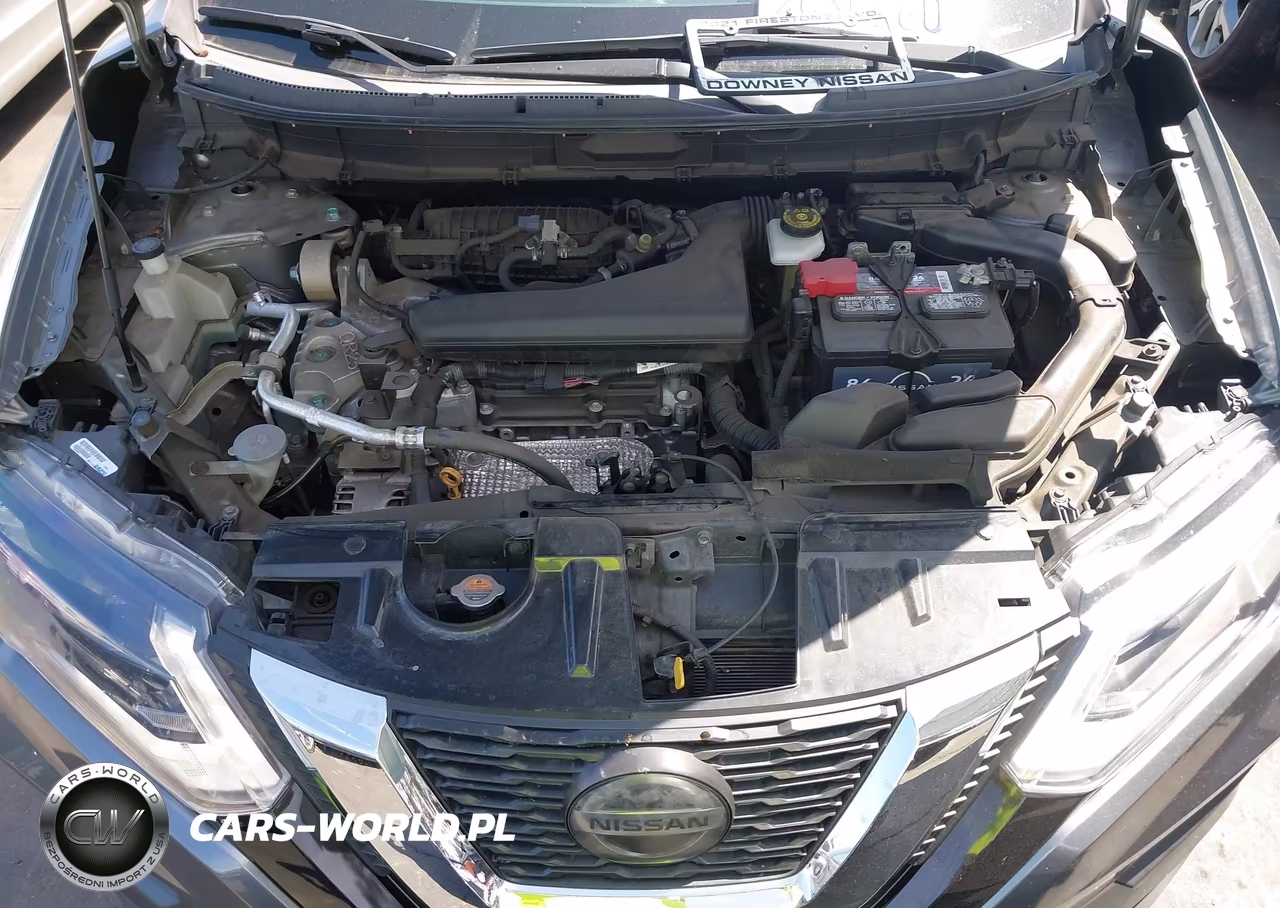 2018 Nissan Rogue S VIN:KNMAT2MT5JP604616 - 10