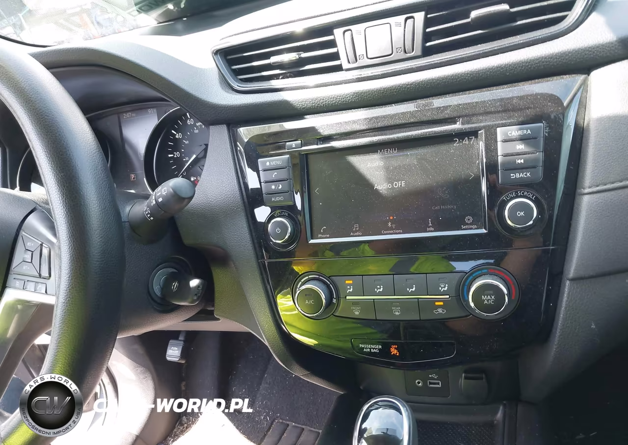 2018 Nissan Rogue S VIN:KNMAT2MT5JP604616 - 11