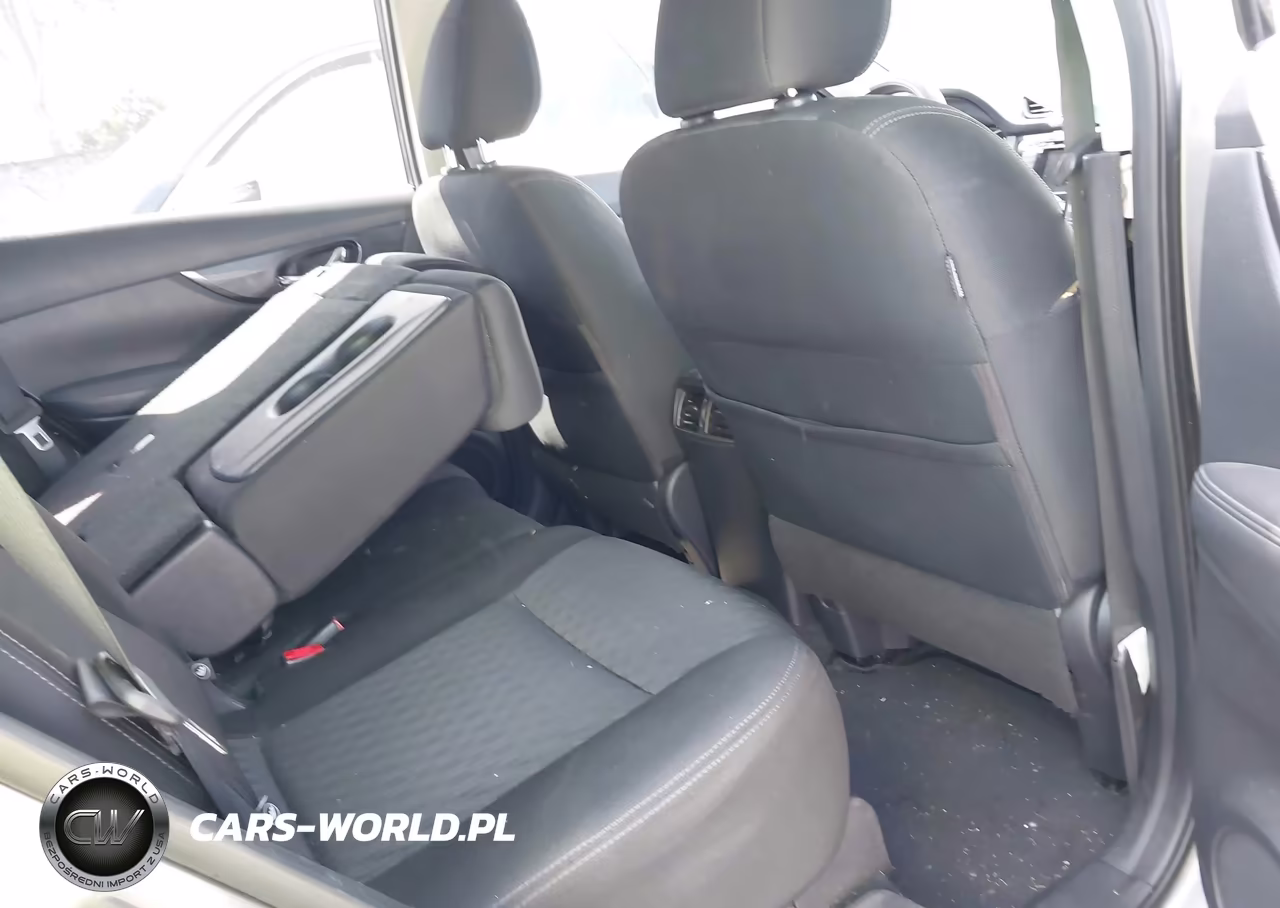 2018 Nissan Rogue S VIN:KNMAT2MT5JP604616 - 8