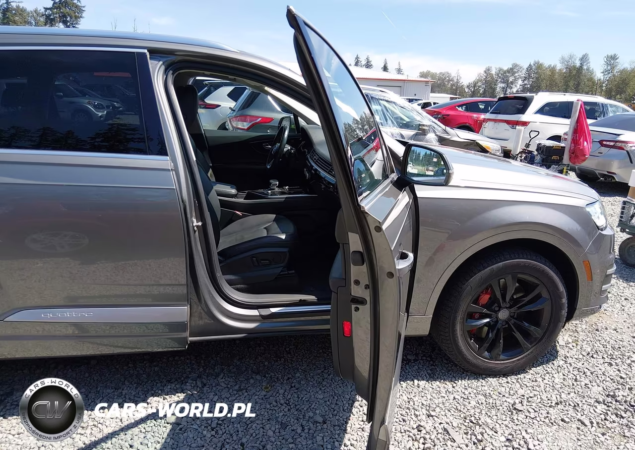 2017 Audi Q7 3.0T Premium VIN:WA1AAAF76HD004094 - 5