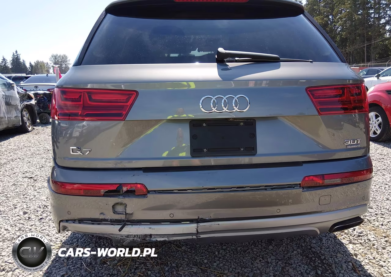 2017 Audi Q7 3.0T Premium VIN:WA1AAAF76HD004094 - 6