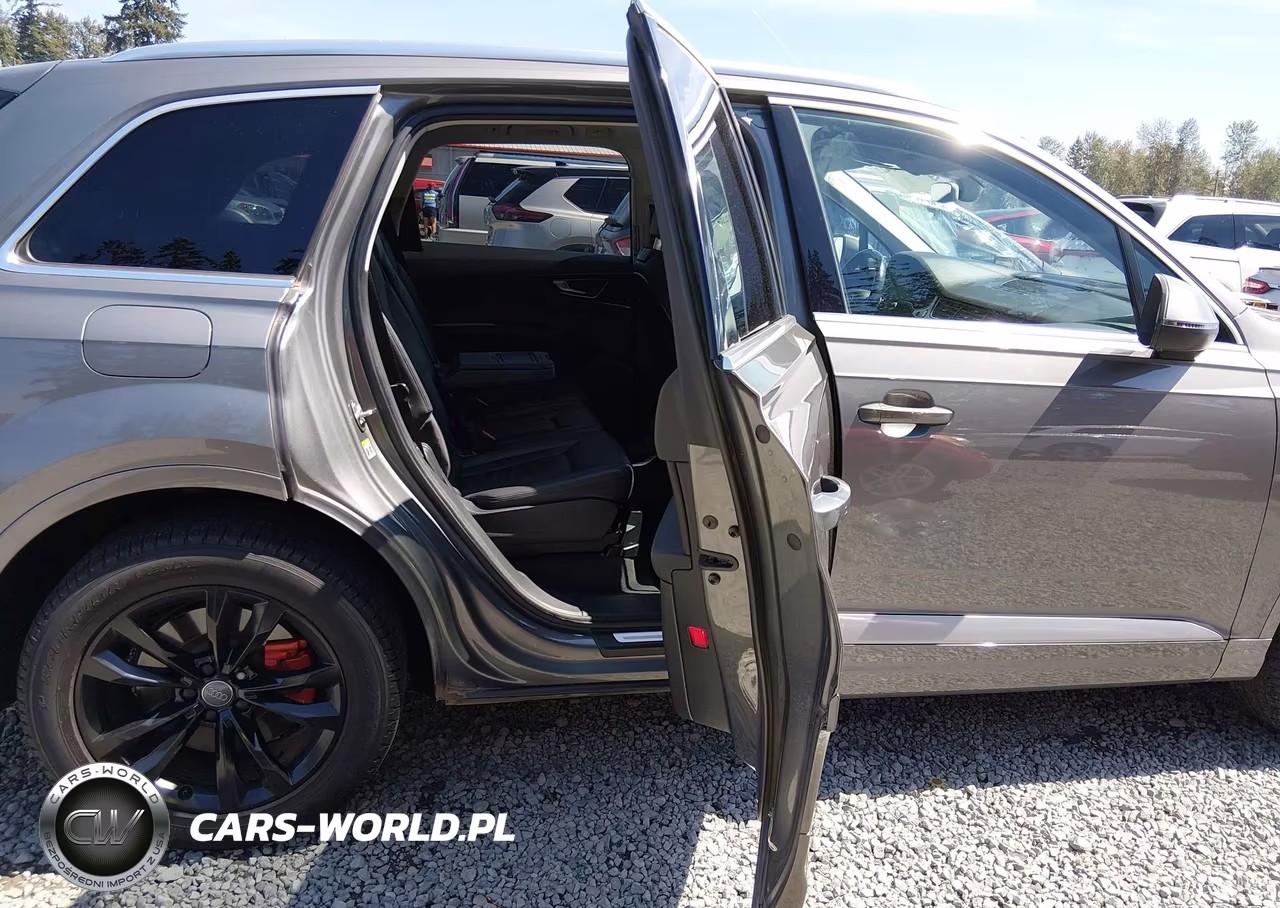 2017 Audi Q7 3.0T Premium VIN:WA1AAAF76HD004094 - 8