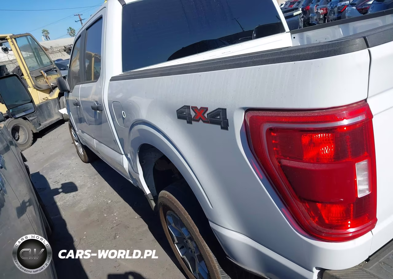 2023 Ford F-150 Xlt VIN:1FTFW1E50PKE94927 - 3