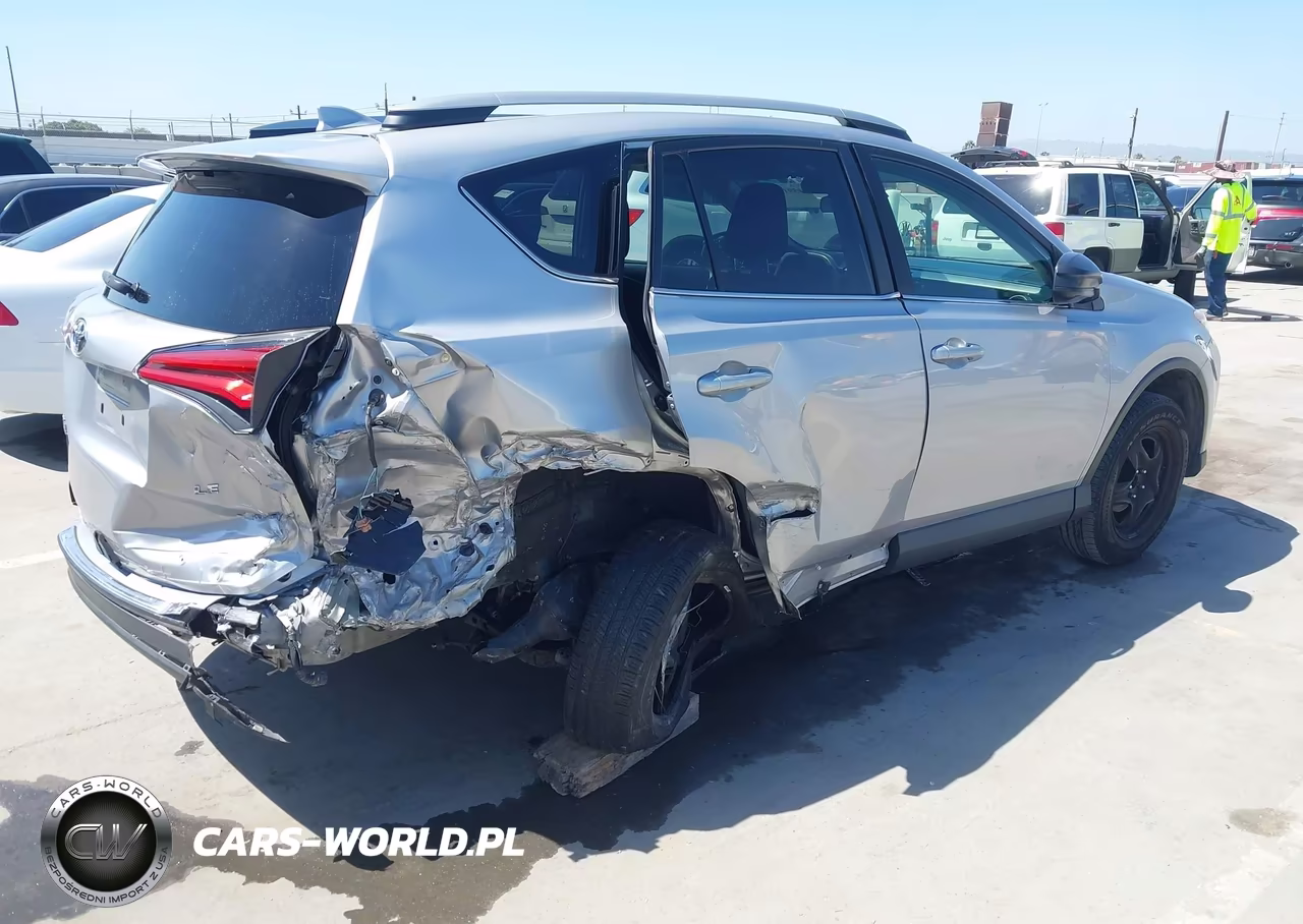 2017 Toyota Rav4 Le VIN:2T3ZFREV0HW372721 - 4