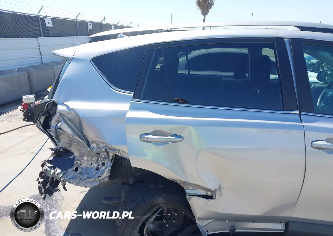 2017 Toyota Rav4 Le VIN:2T3ZFREV0HW372721 - 6