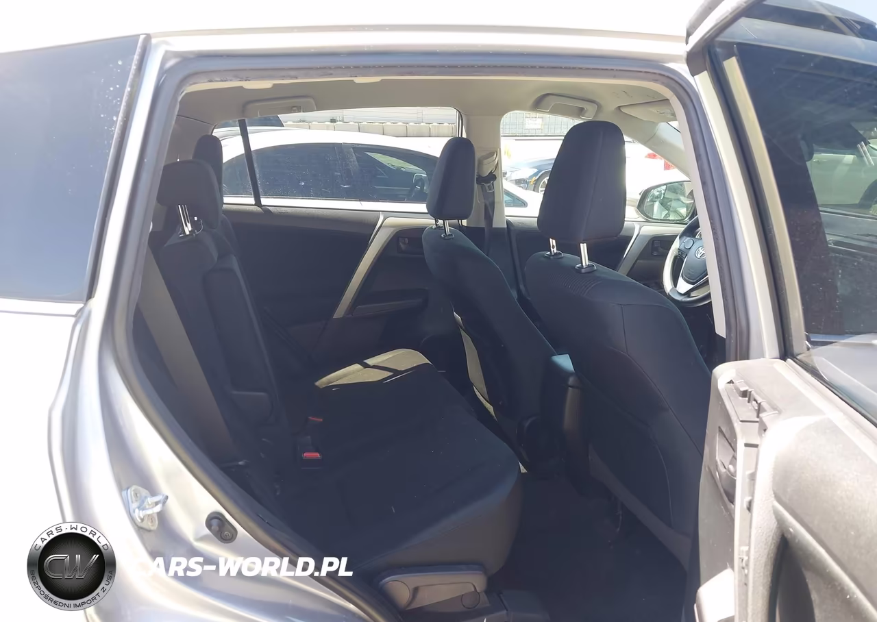 2017 Toyota Rav4 Le VIN:2T3ZFREV0HW372721 - 8
