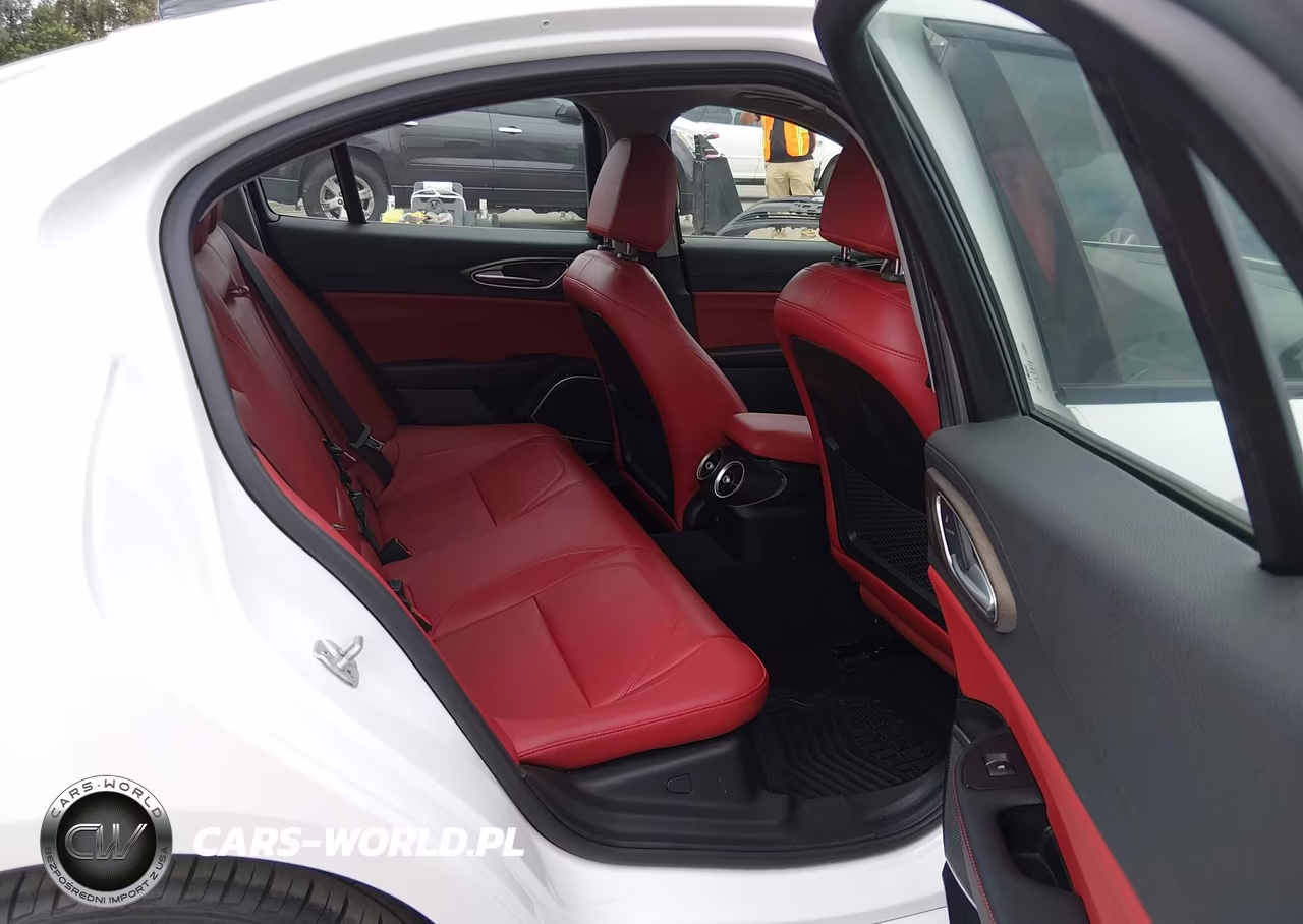 2020 Alfa Romeo Giulia Ti Rwd VIN:ZARFAMBN8L7634665 - 8