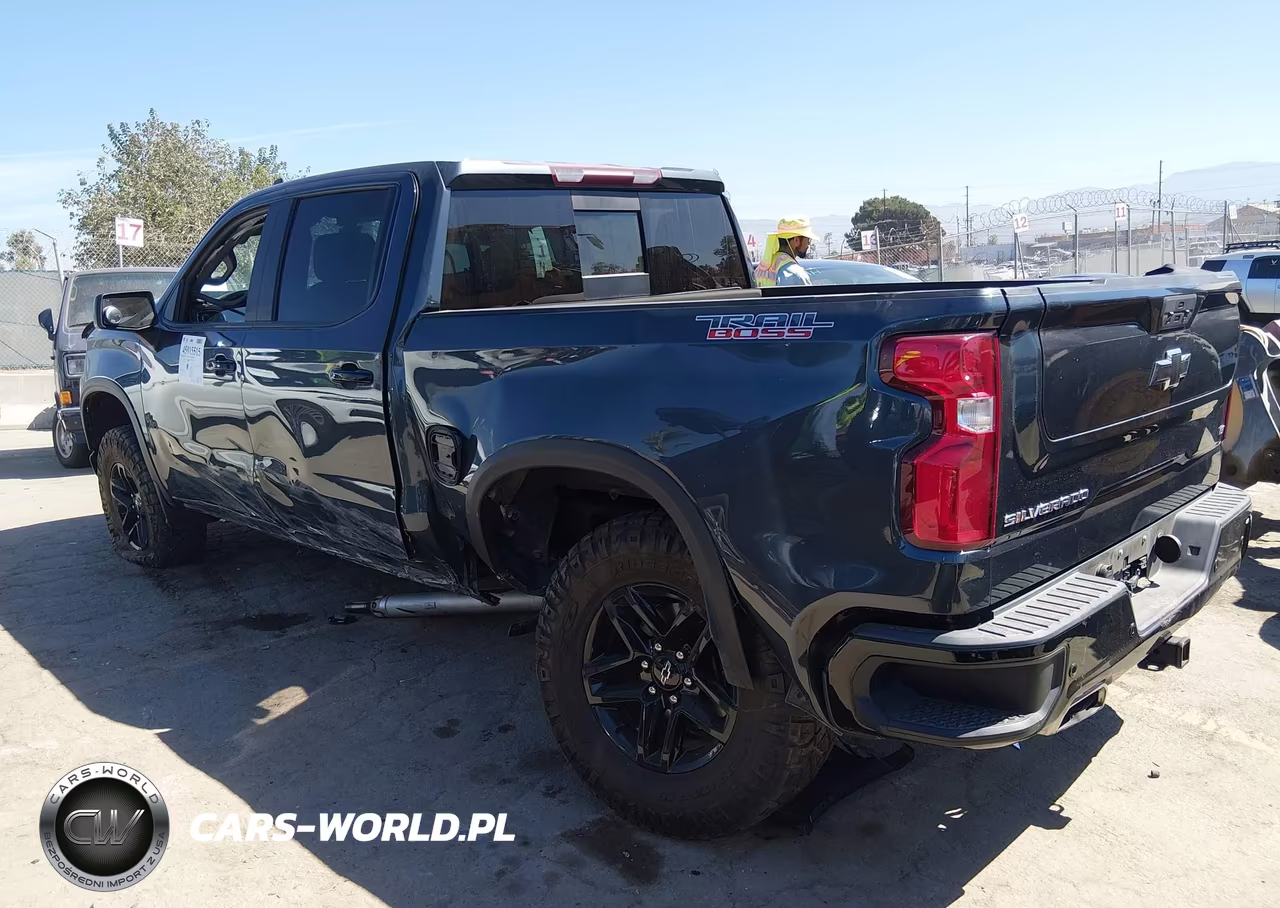 2021 Chevrolet Silverado 1500 4Wd Short Bed Lt Trail Boss VIN:1GCPYFED8MZ378526 - 3
