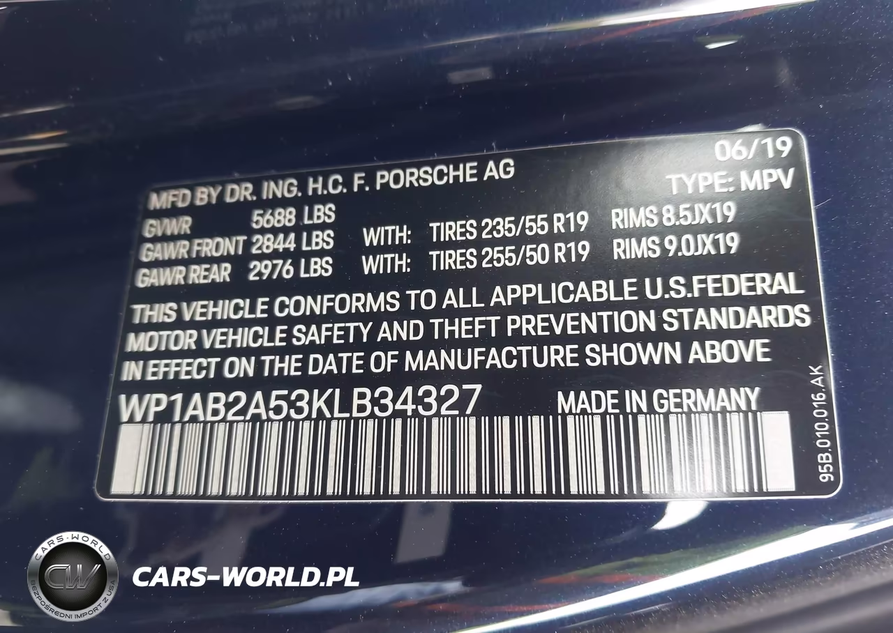 2019 Porsche Macan S VIN:WP1AB2A53KLB34327 - 9